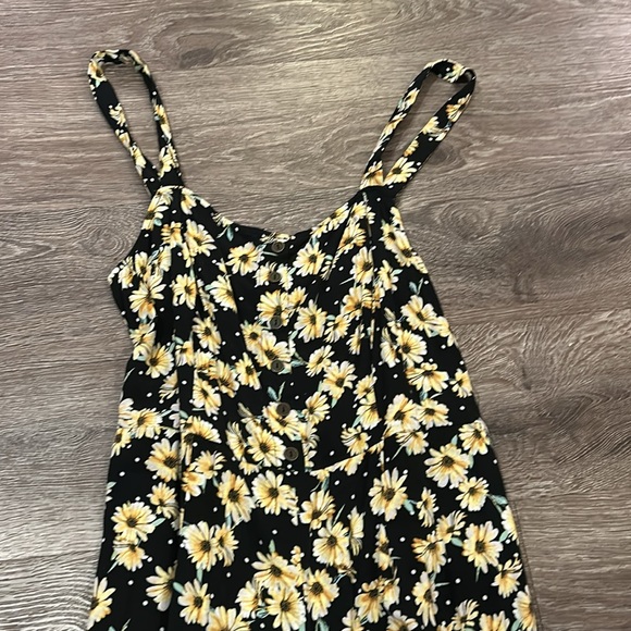 Flower jumpsuit from target so cute!! - Picture 2 of 2